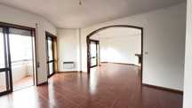 Apartamento T3 com vista mar a 50 metros da praia