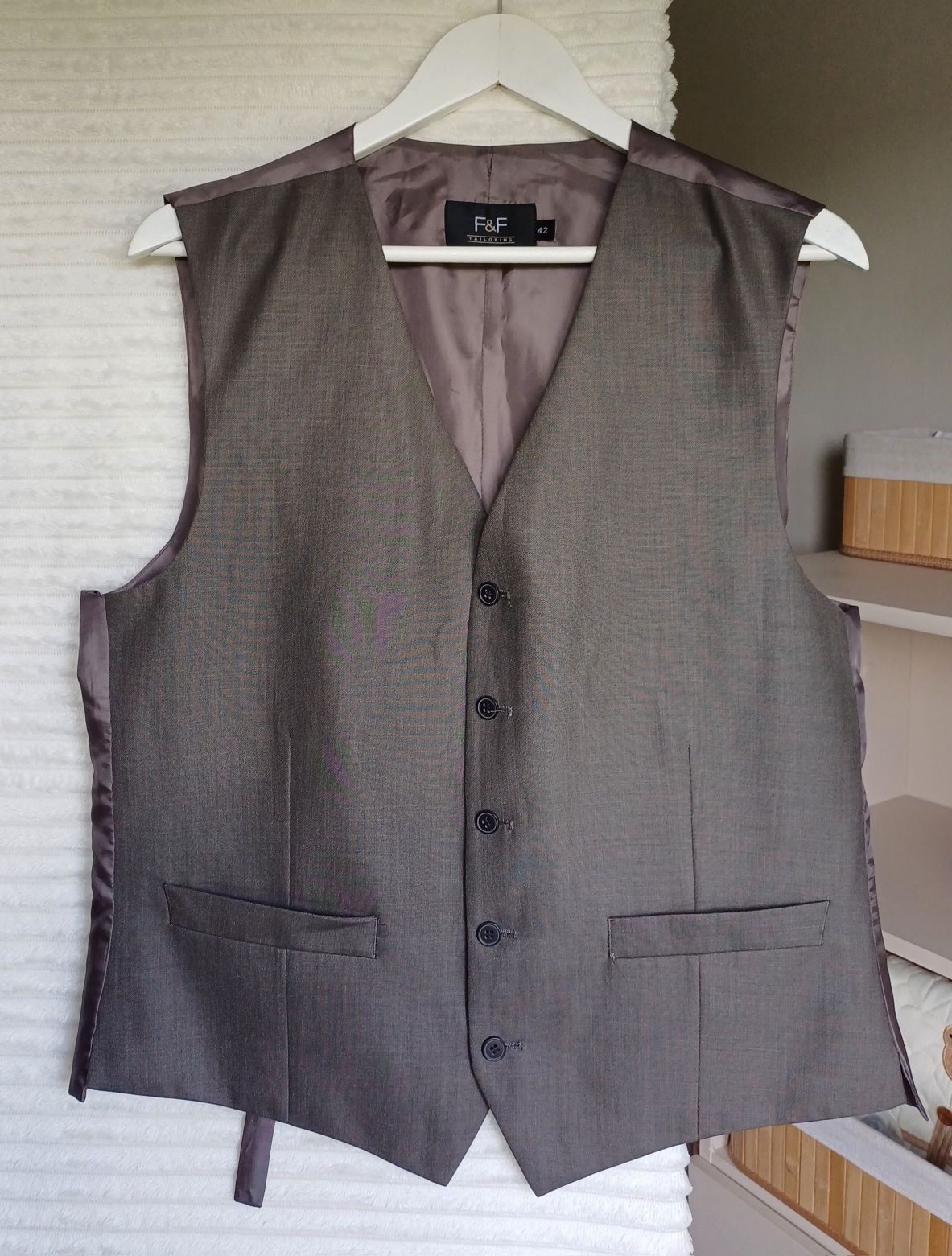 Elegancka męska kamizelka rozmiar 42