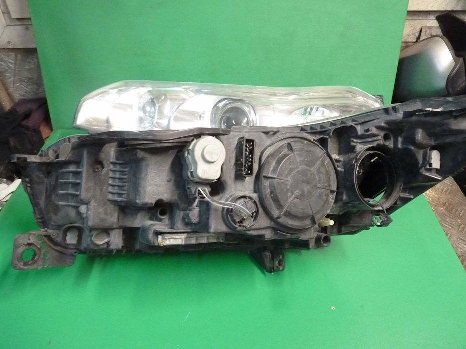 Citroen C5 III X7 Lampa Prawa lewa skretny  Xenon Europa MASKA KGNC