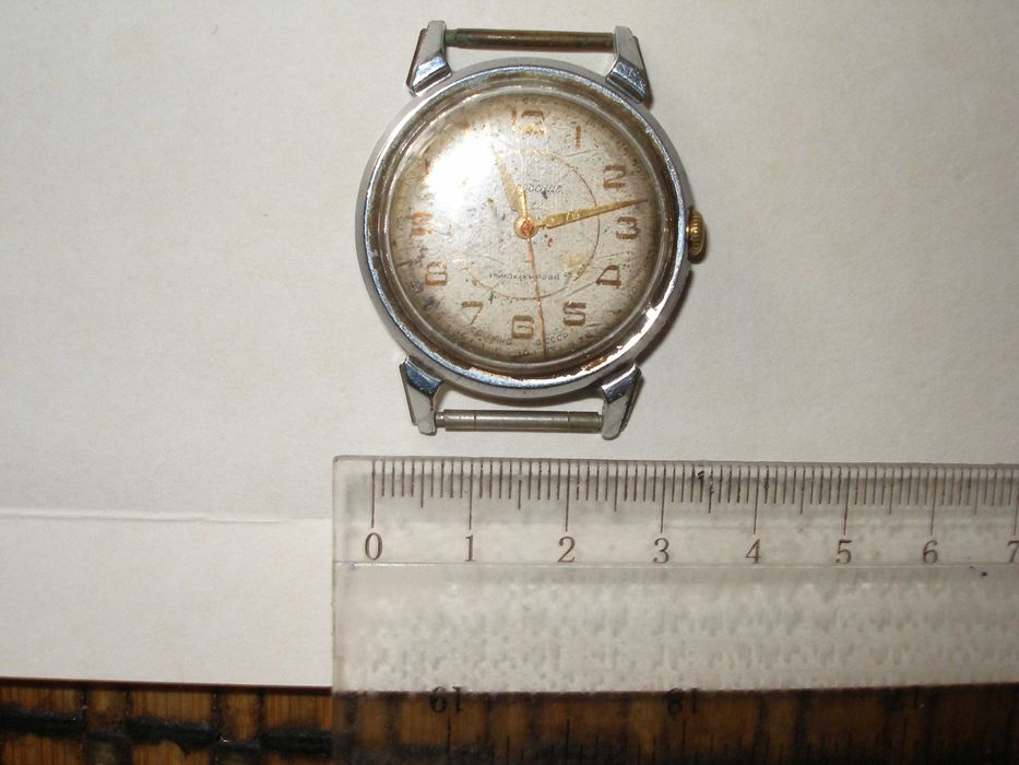 часы наручн кировские ,настольные Златоустовские ,настенные с кукушкой