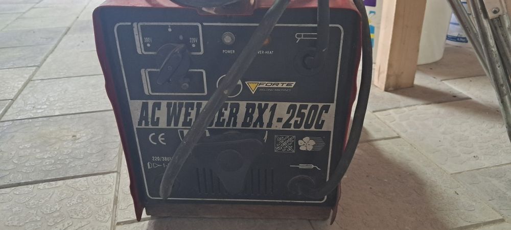 Зварювальний апарат AC WELDER BX1-250 C
