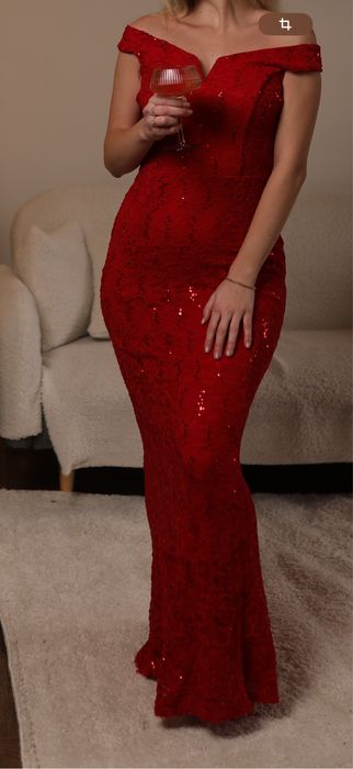 Вечірня сукня червоного кольору S-M