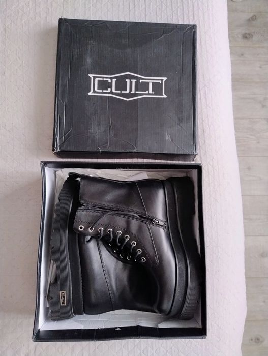 Жіночі шкіряні черевики Cult