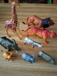 Figurki zwierząt safari