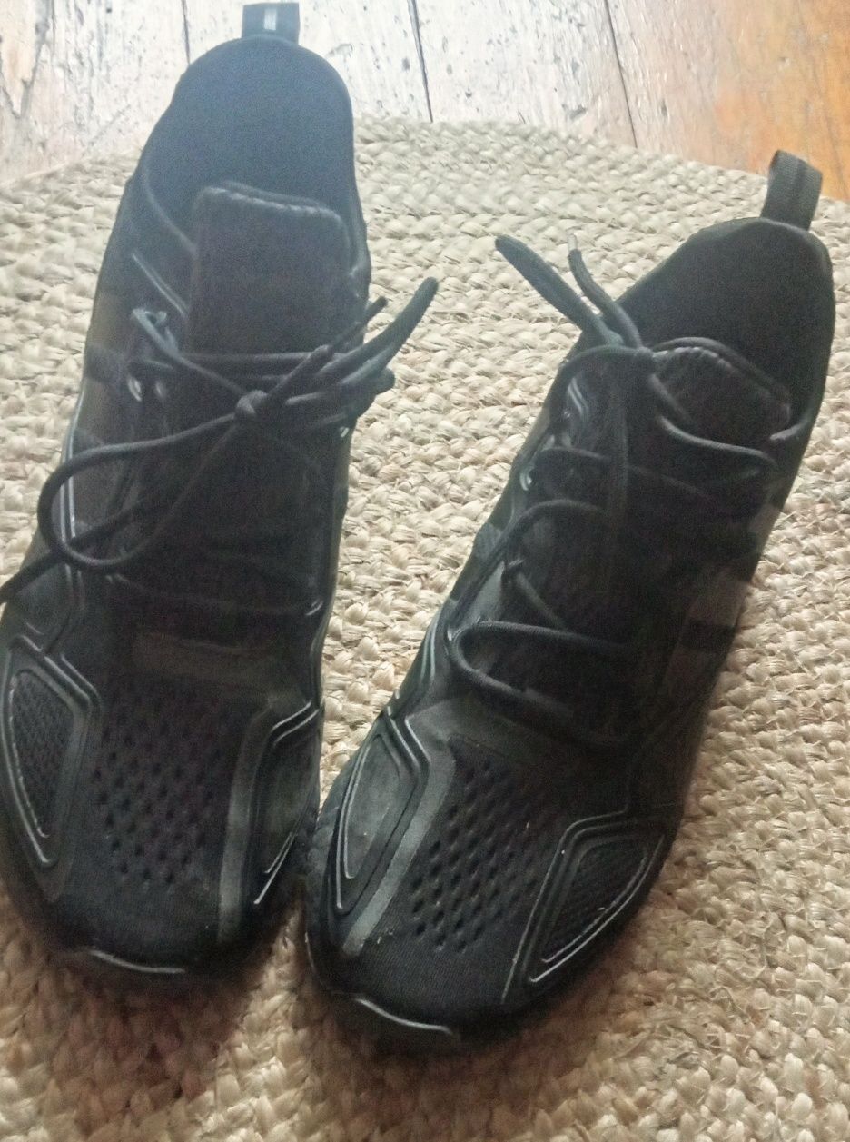 Buty męskie Adidas,stan idealny,jak nowe, r. 42,5