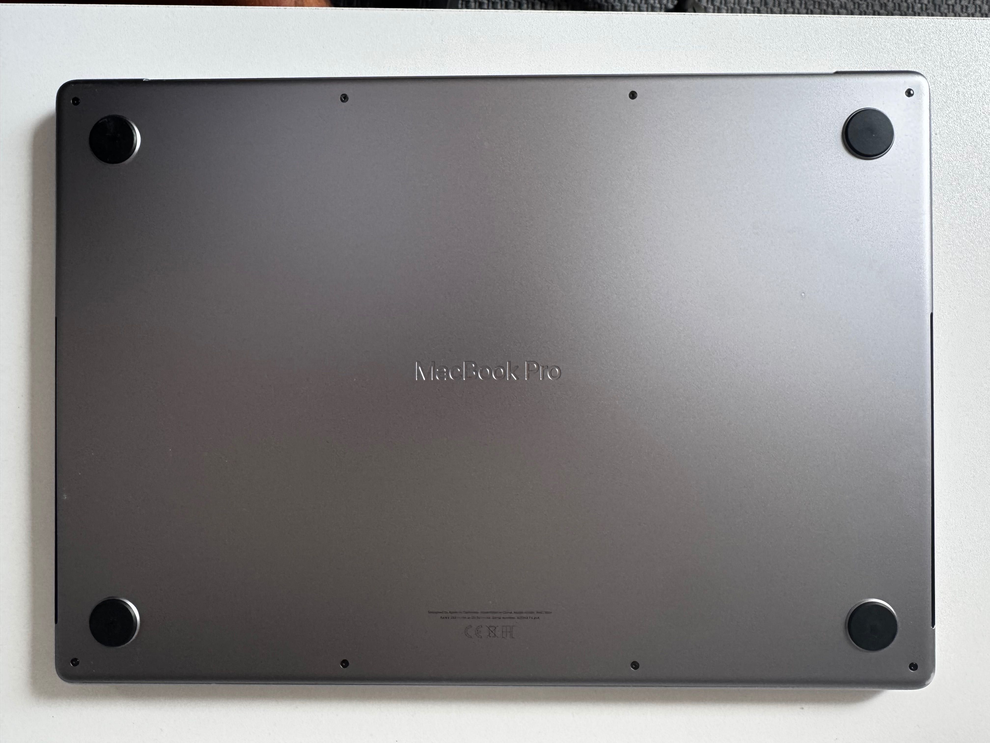 MacBook Pro 16” M1 | 32GB RAM | 512GB SSD | Stan idealny!