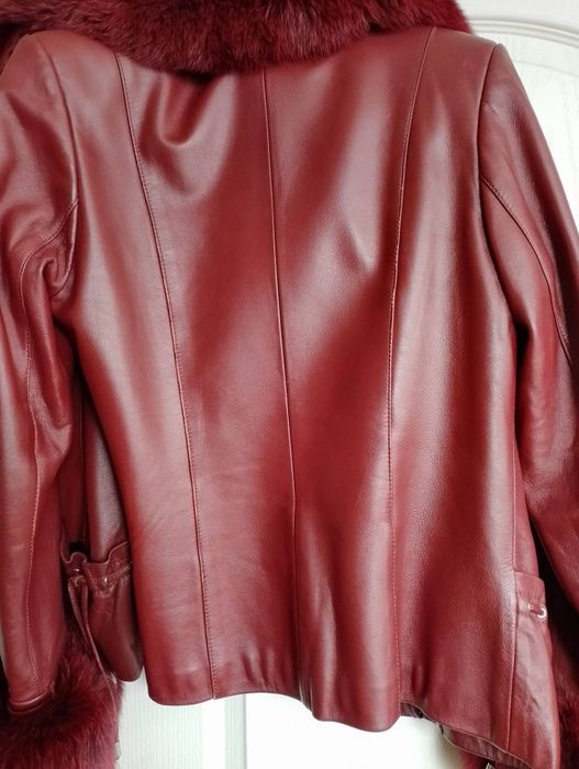 Куртка жіноча шкіряна