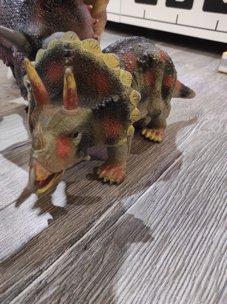 Duże gumowe dinozaury,zestaw bardzo dużych dinozaurów 6 szt