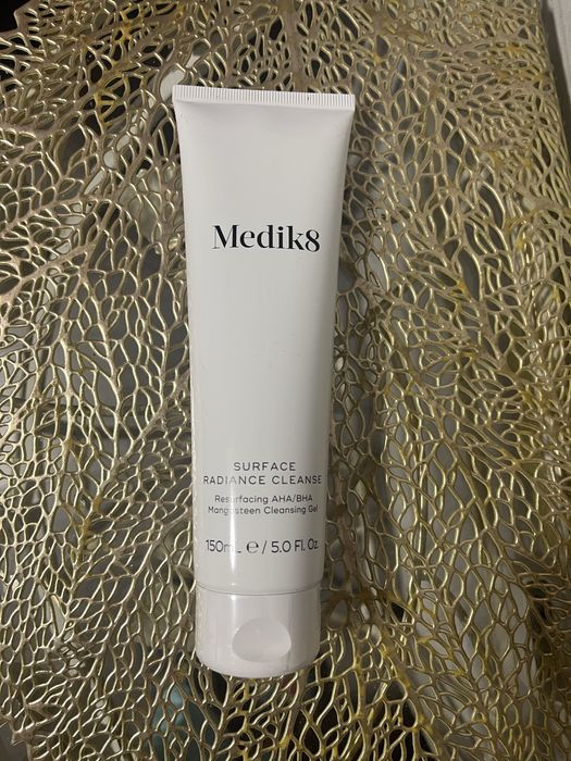 Гель для вмивання Medik8 Surface Radiance Cleanse