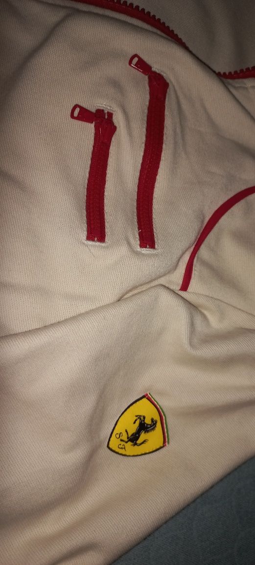 Puma Ferrari xs czerwony kremowy kołnierzyk