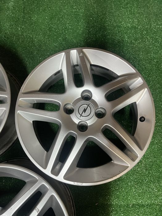 Opel 4x100 6J16 et44 56,6 meriva astra vectra felgi aluminiowe