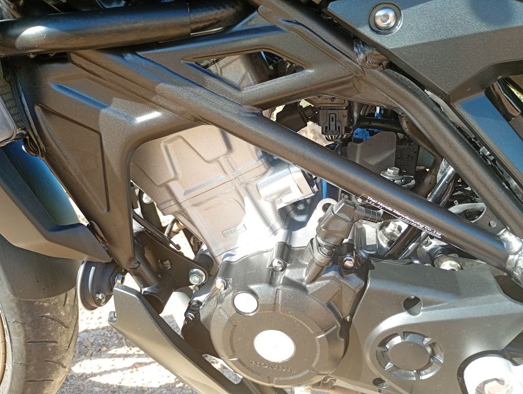 HONDA CB125R de 2021