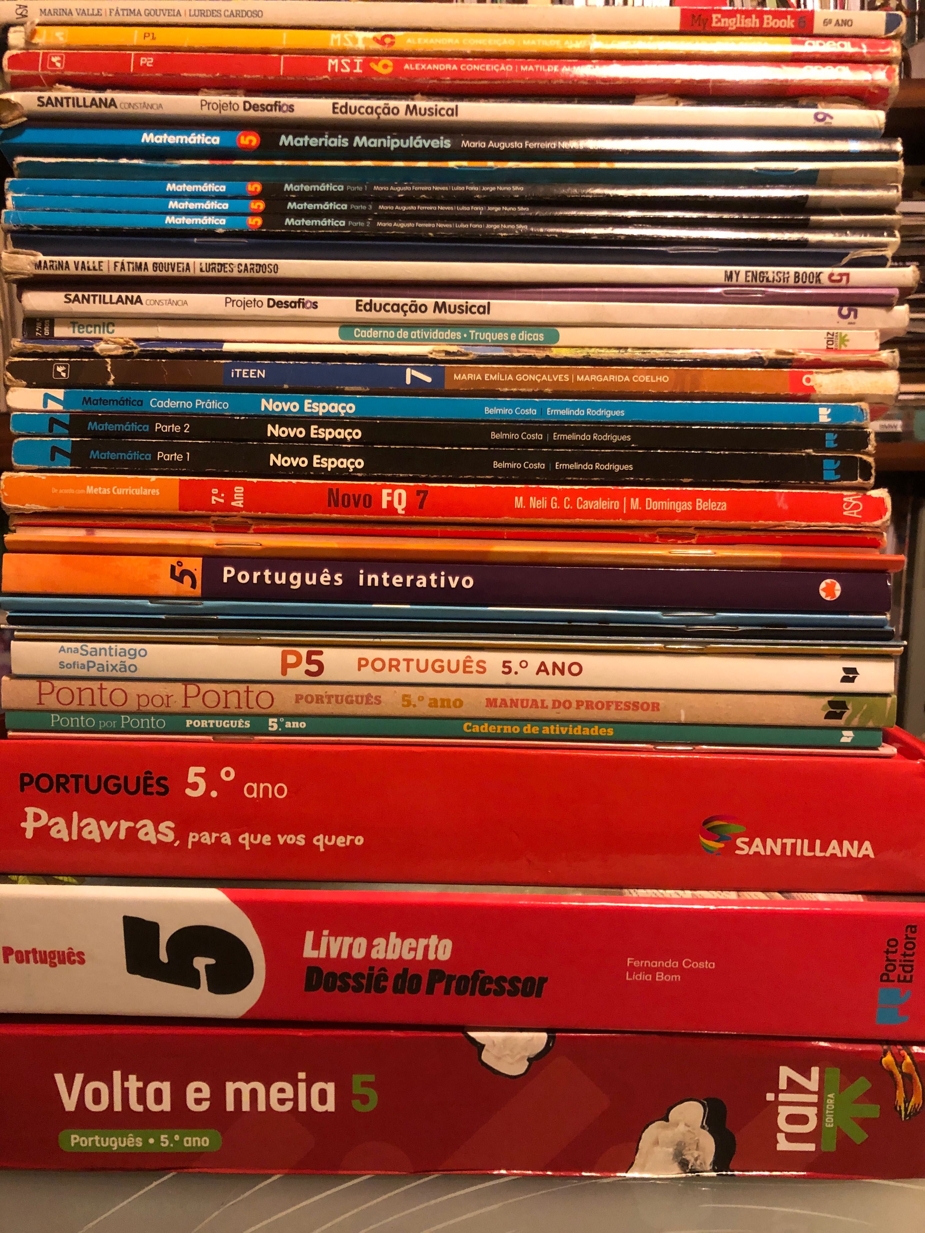 Livros escolares do 5º ao 7º ano