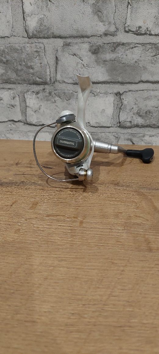 Kołowrotek shimano Stradic FG 2000