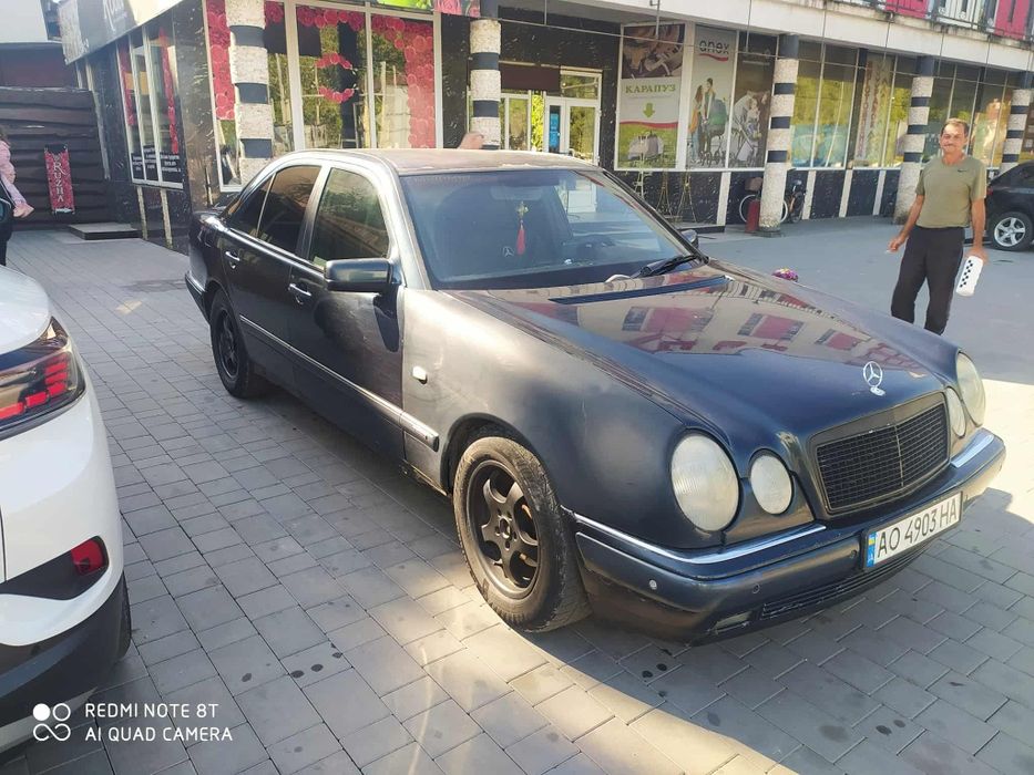 Мерседес E200 або обмин