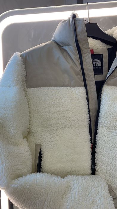 Жіночий пуховик The North Face, бежевий, розмір L — новий!