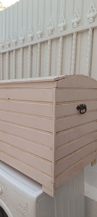 Arca ,baú  em madeira maciça