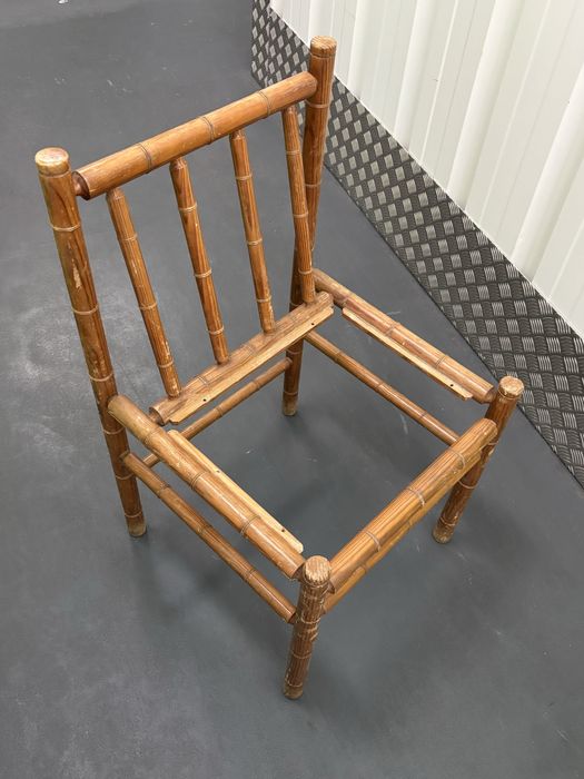 Cadeiras para restauro