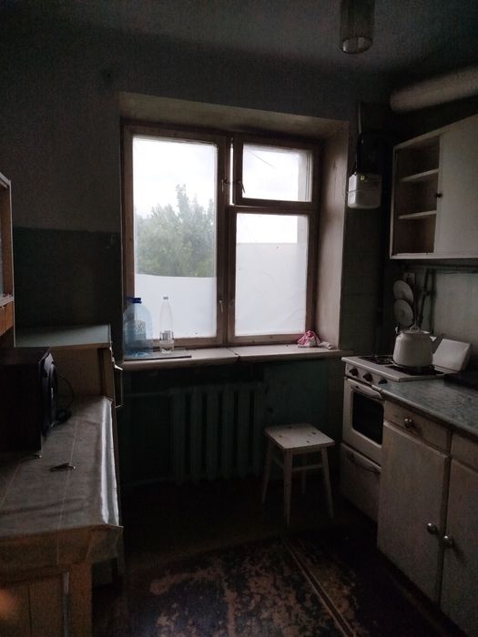 Продам 1 кімнатну квартру в центрі