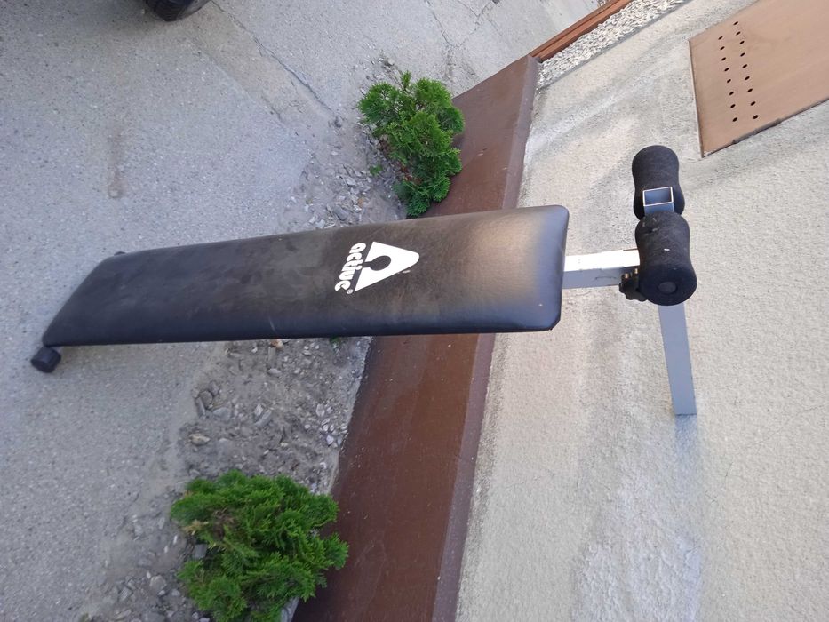 Ławeczka  do ćwiczeń brzucha prosta i skośna  na klatkę modlitewnik