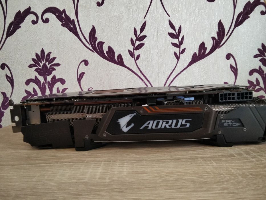 Gigabyte 1080 TI aorus 11gb