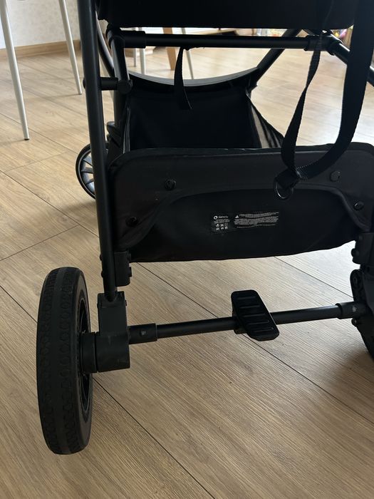 Коляска lionelo рожева