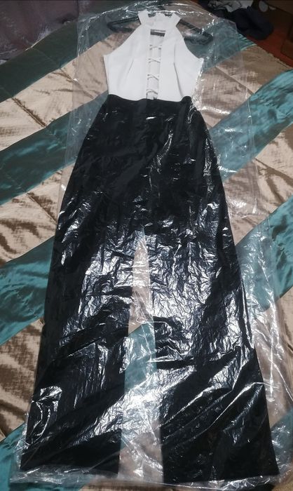 Macacão preto e branco