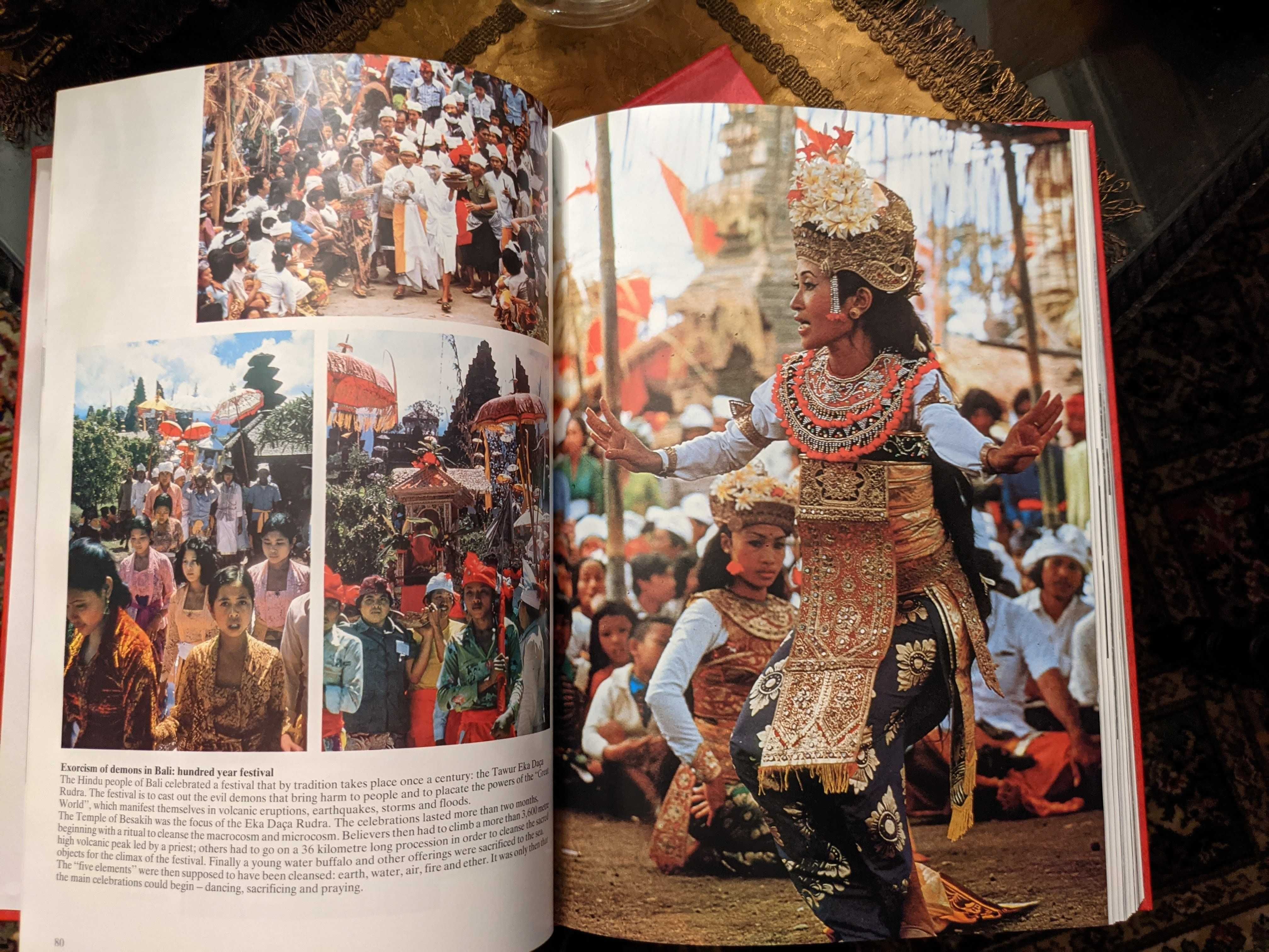 Coleção de Livros International Yearbook  entre 1977 e 1993