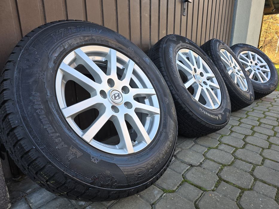 Felgi z oponami 215/70R16 Hyundai Tucson 5x114,3  ix35 Kia Sportage