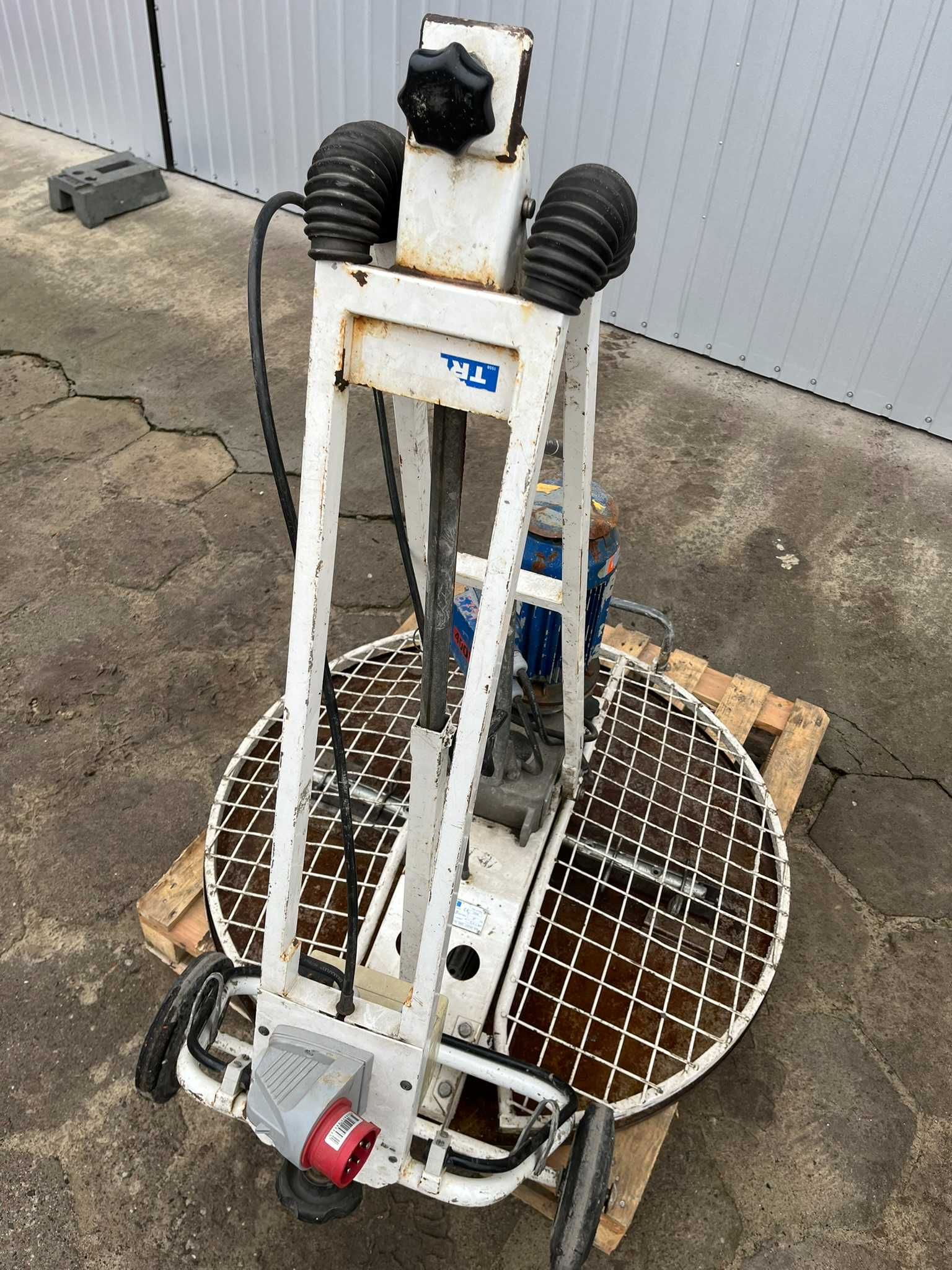 elektryczna zacieraczka do betonu TREMIX typ G COMBI e 98 /100cm