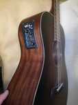 Gitara elektroakustyczna