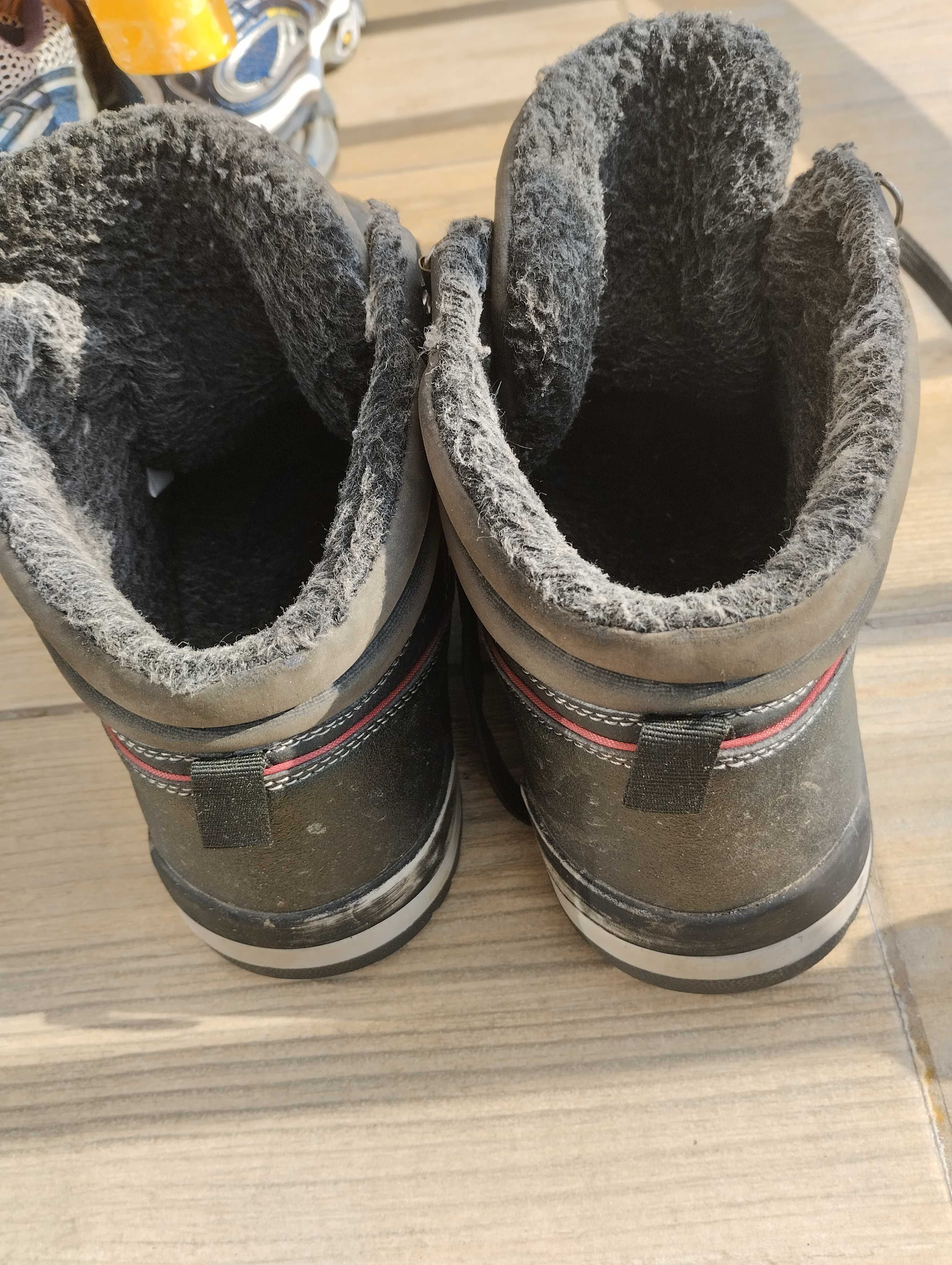Buty ocieplane na zimne dni