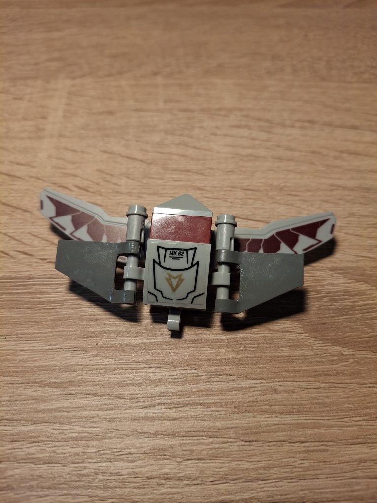 Lego 76050 pościg za crossbonesem, odrzutowiec