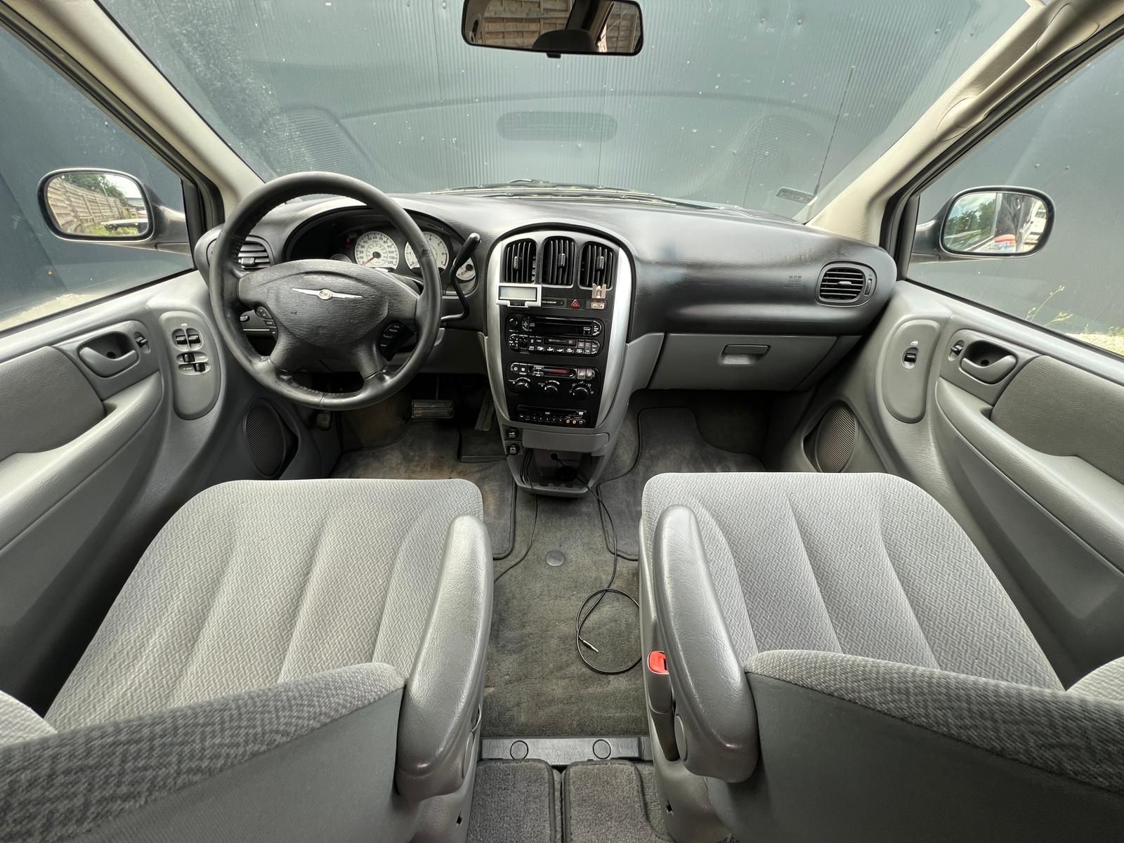 Chrysler Town&Country 3.8 LPG/2004r/Automat/7-osób/Klima/PDC/Alufelgi
