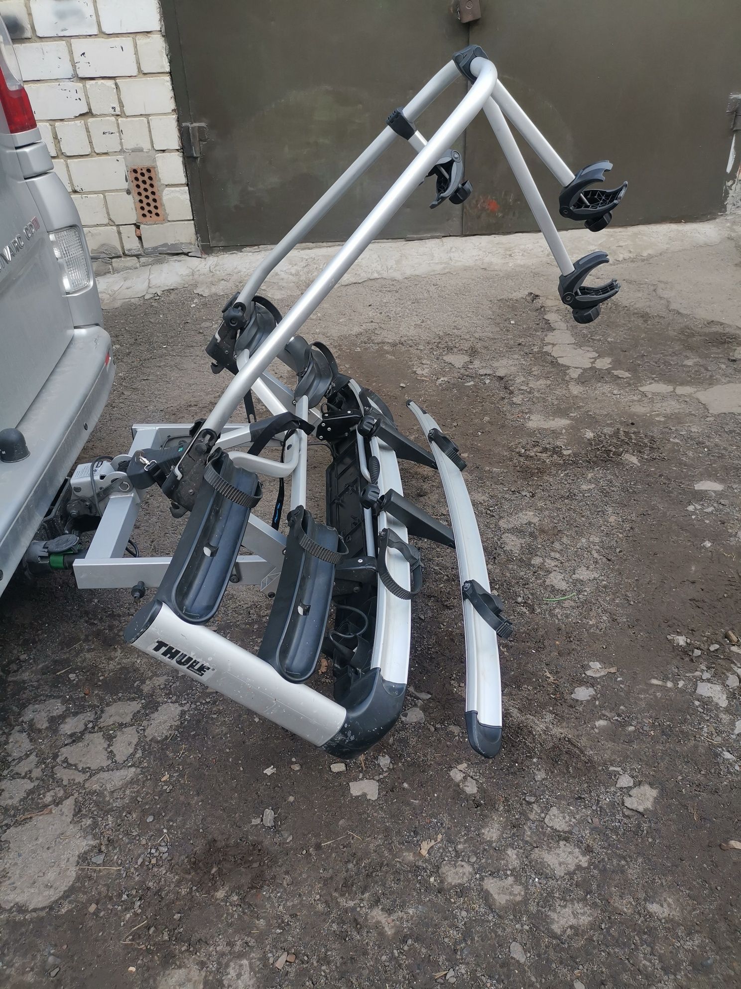 Thule G5 велокріплення на фаркоп 3+1