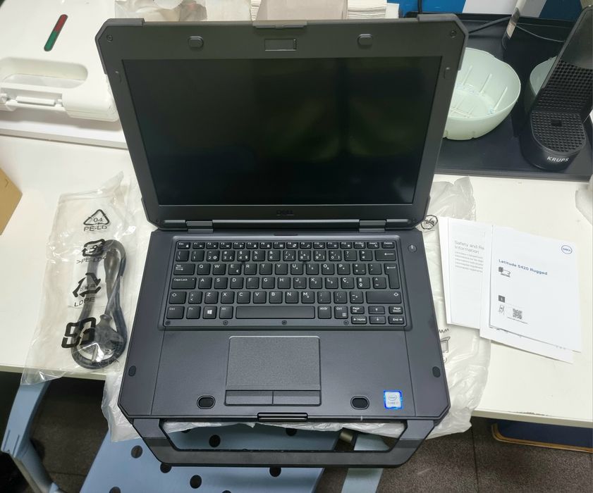 PC portatil Dell Latitude 5420 Rugged CTO I7