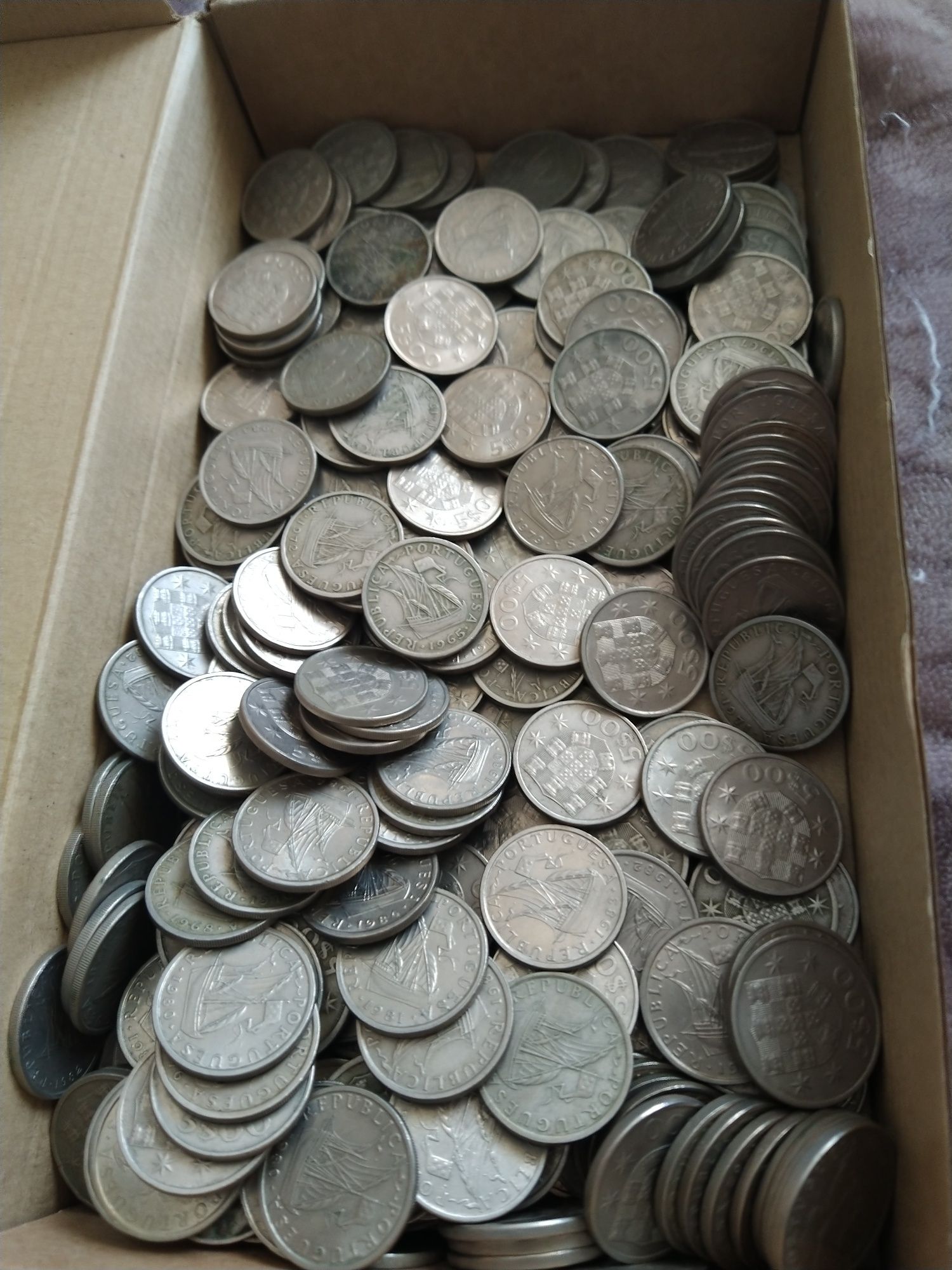 Vendo MTS moedas de 5 esc