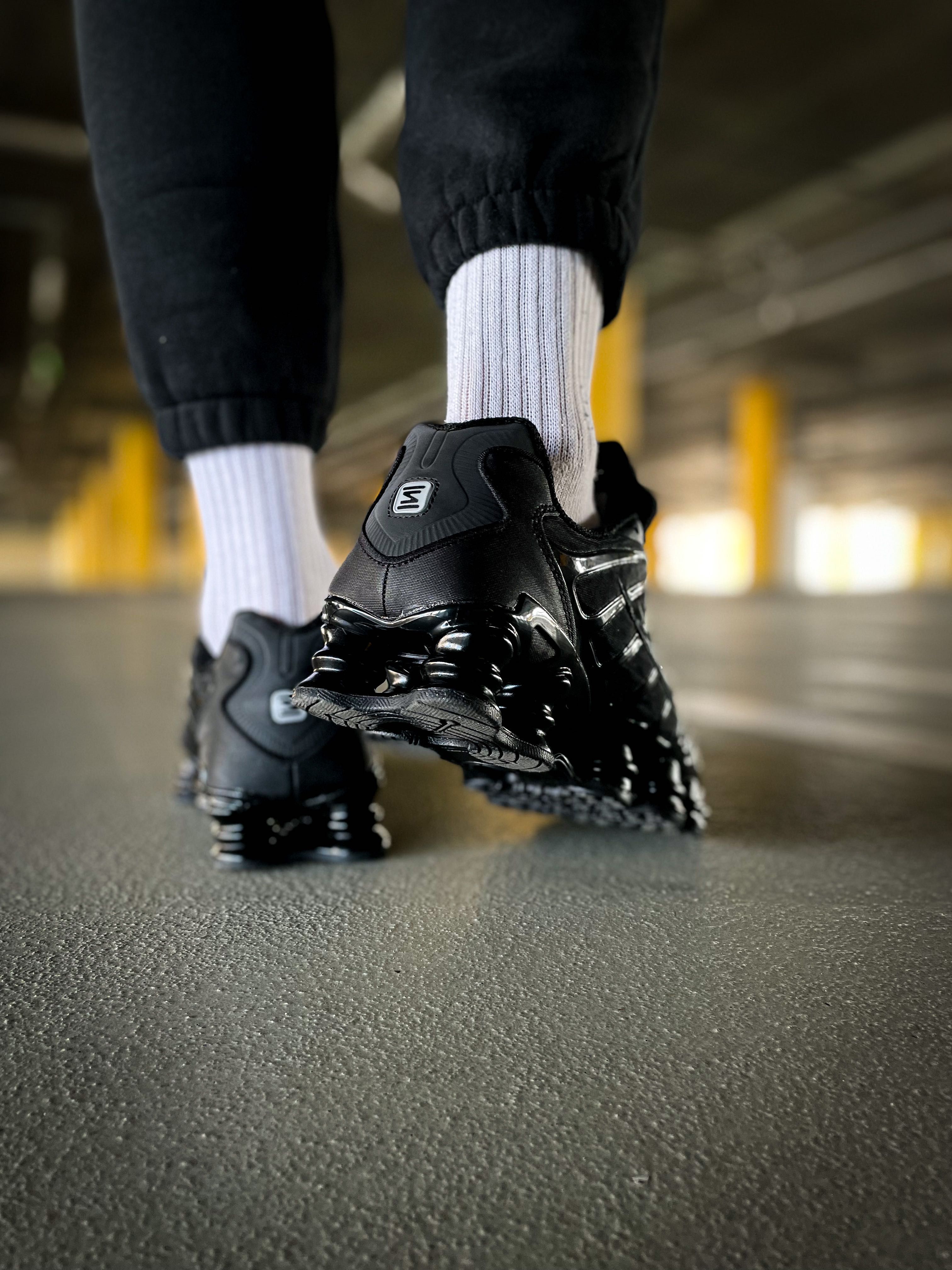 Мужские кроссовки Nike Shox TL 'Triple Black" Размеры 41-45