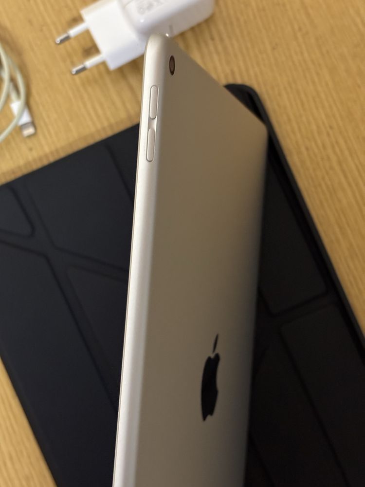Ipad Air 3 2019 64GB Wi-Fi Space Gray 80% акб