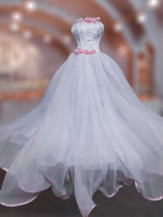 Весільні сукні б/у