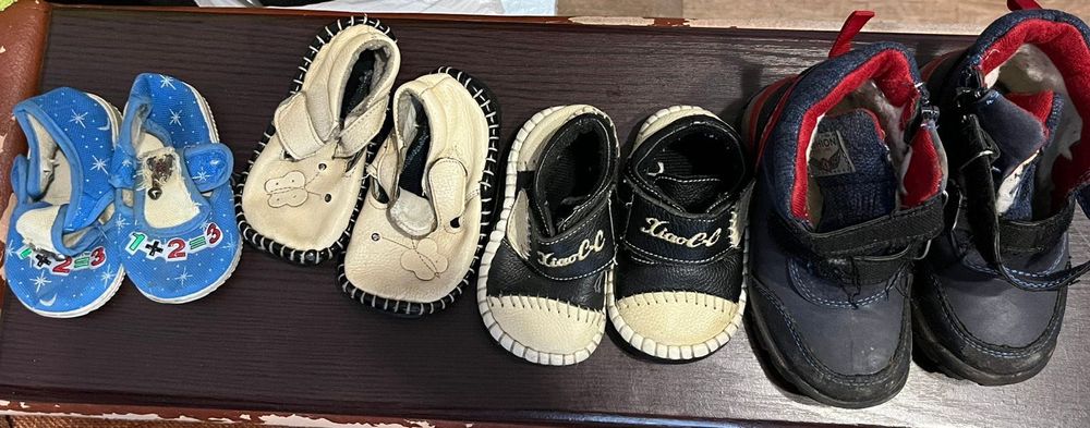 Одяг на новонародженого, хлопчика, пелюшки, взуття, Три великих пакети