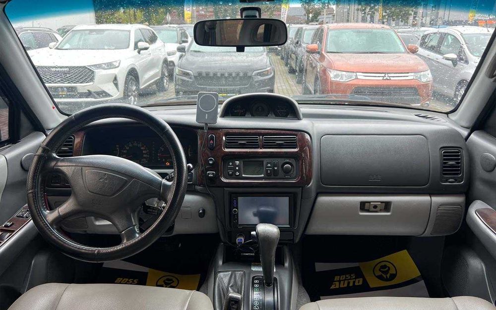 Mitsubishi Pajero Sport 2004
