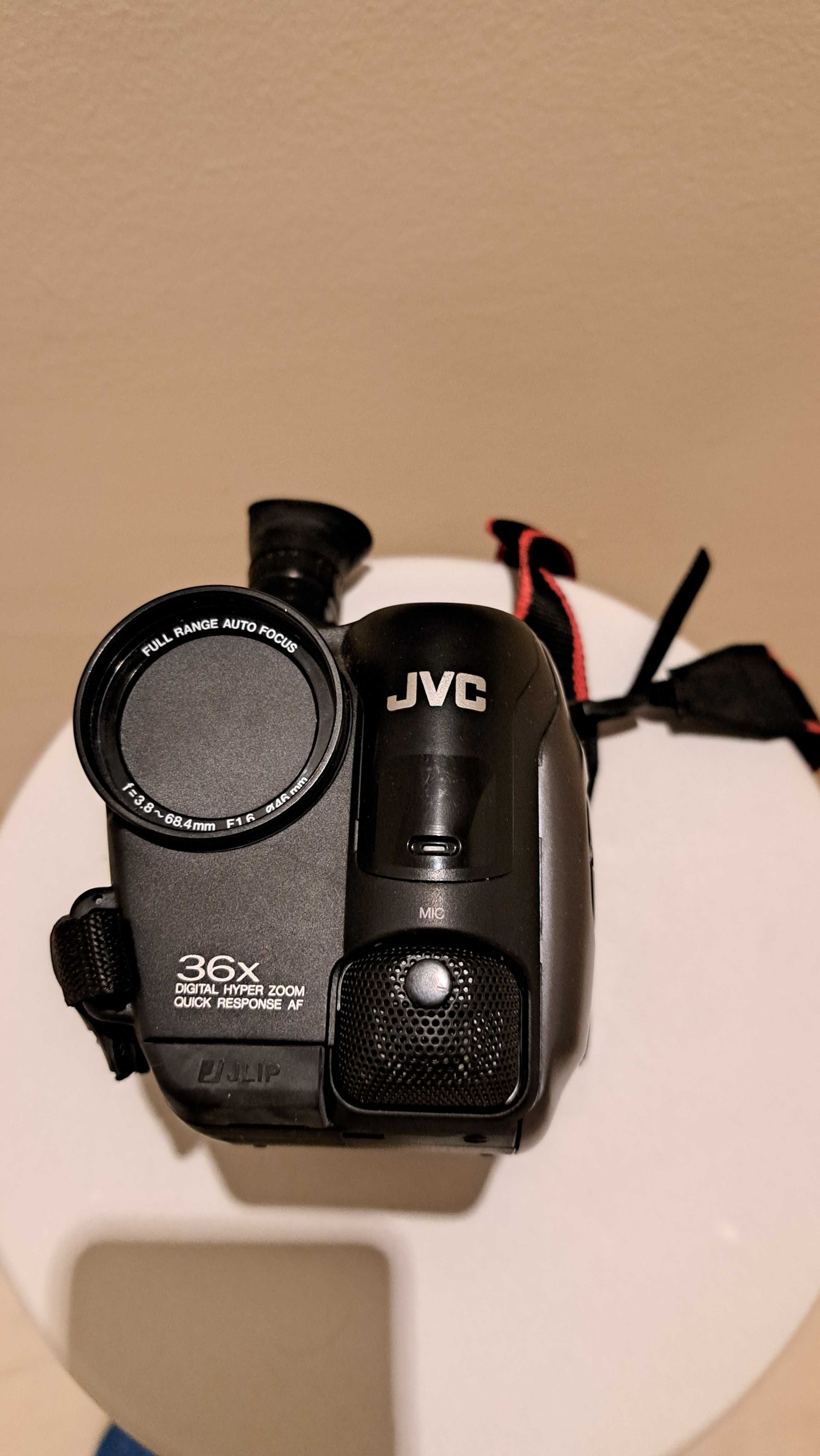 JVC kamera analogowa VIDEOMOVIE  GR-AX670
