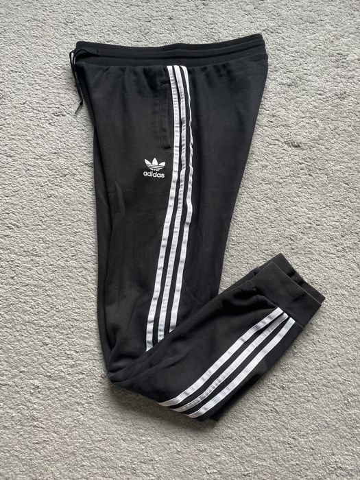 Adidas spodnie dresowe czarne bawełniane 164