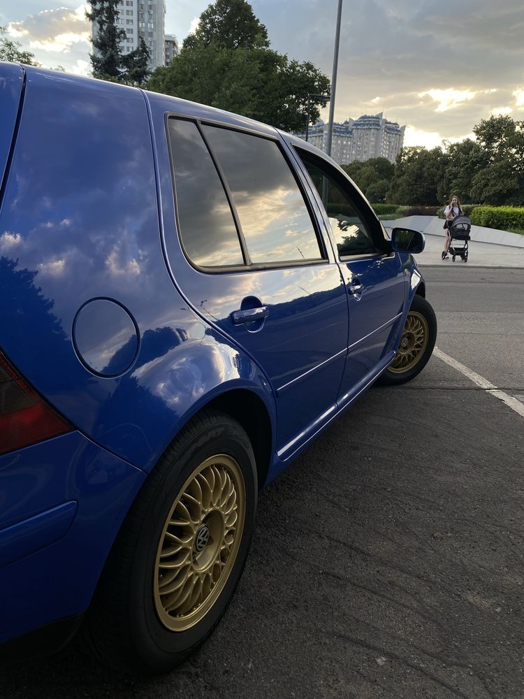 Продам Golf 4 1.6