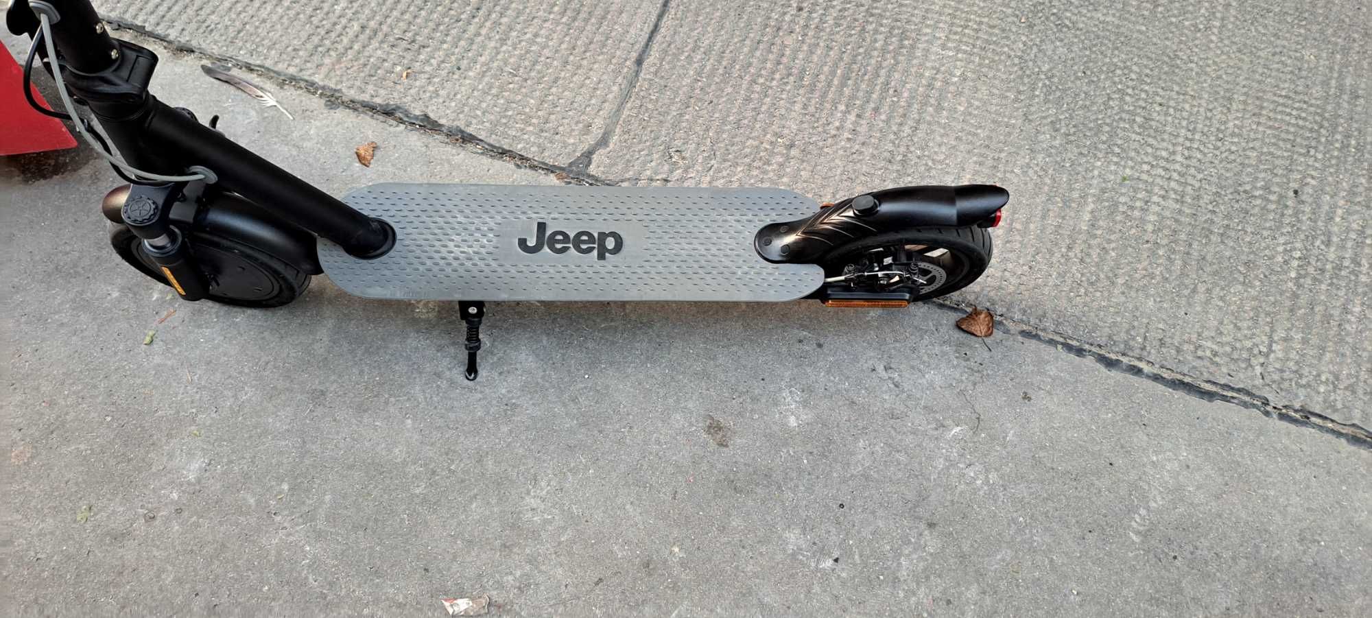 Hulajnoga elektryczna Jeep