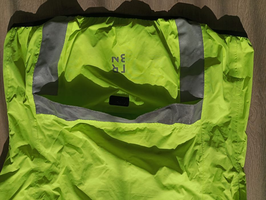 Kurtka wiatrówka sportowa Triban na łódź żagle rower