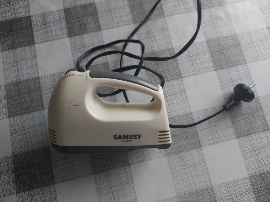 Миксер Sanusy продам.