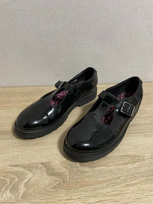 Туфлі шкіряні жіночі