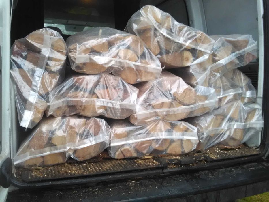 Sacos de lenha, vários tipos